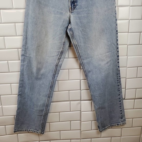 TOMMY HILFIGER | DISTRESSED MEDIUM WASH DENIM CASUAL CLASSIC JEANS MEN'S 36 X 32 - Picture 5 of 16